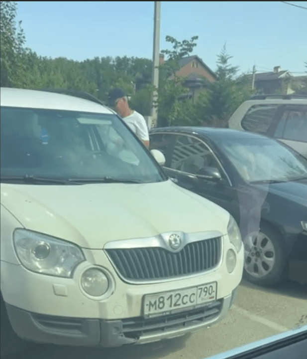 Ang kotse na may numerong М812СС 790RUS Skoda Yeti ay nakarehistro